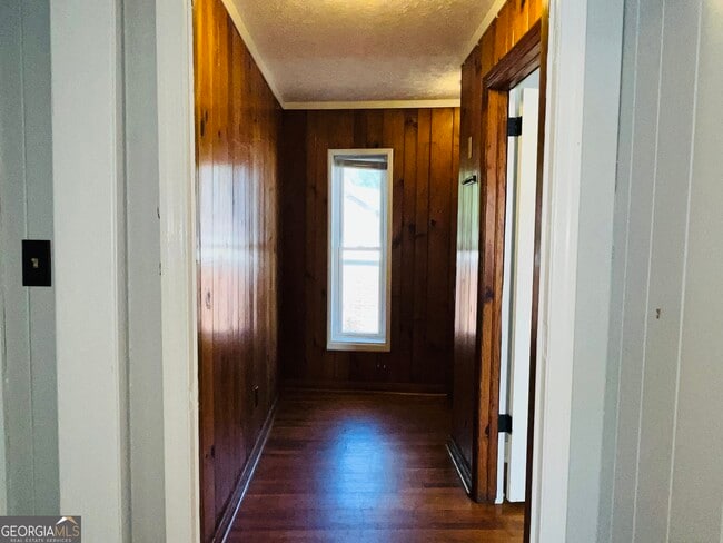 Photo - 406 E Main St