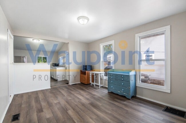 Photo - 19 Vandenberg Pl SE