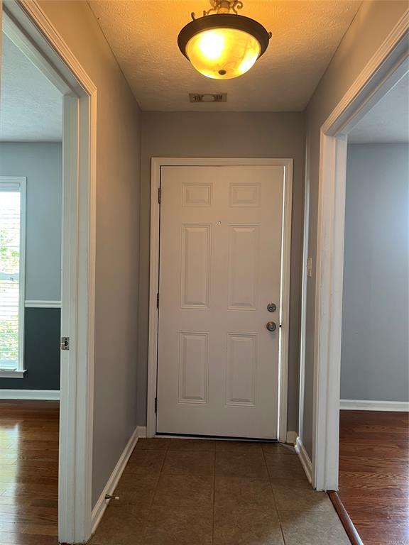 Photo - 114 Regent Ct