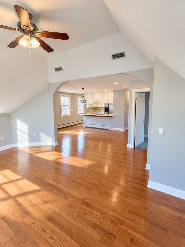 View from FR to Kitchen