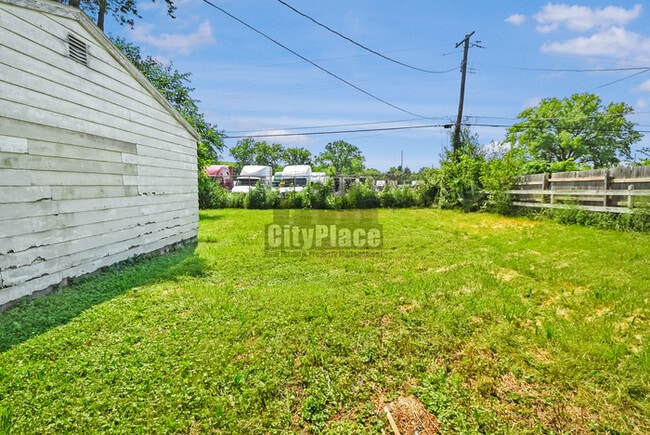 Photo - 1822 S Chester Ave