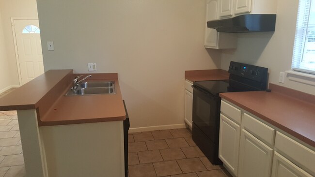 Photo - 234 Morningview Dr