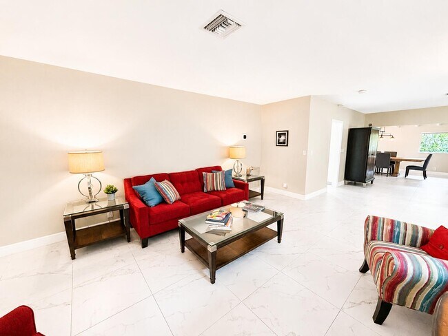 Photo - 1502 SW 24th St Unidad B