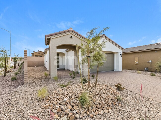 Photo - 541 Sacred Lotus Pl