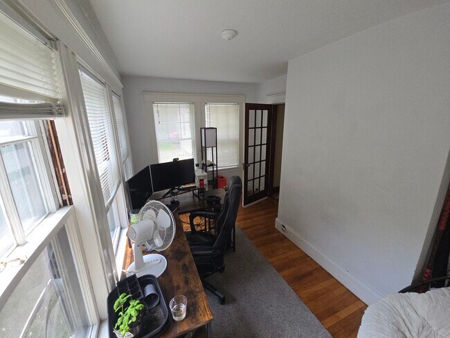 Photo - 283 Lowell Ave Unit 1