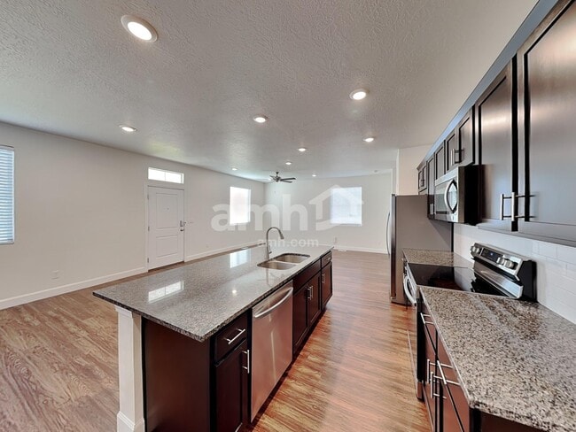 5962 Verdigris Dr