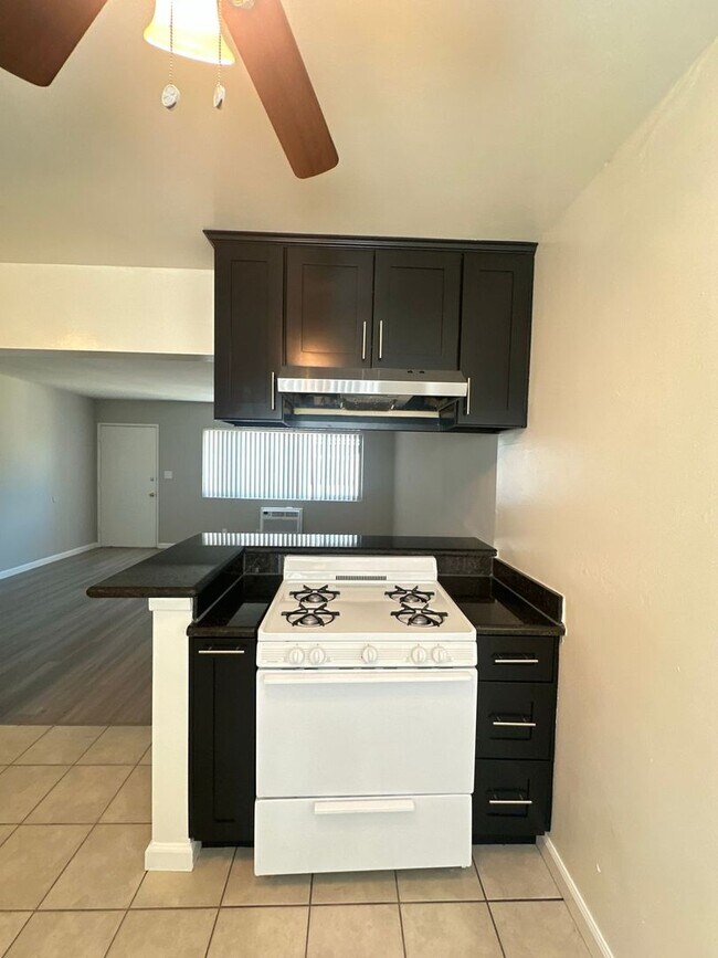 1022 E 32nd St Unit D
