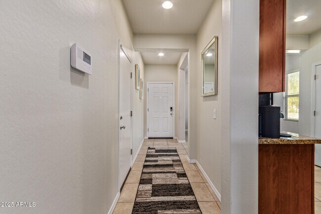 Photo - 42429 Sussex Rd