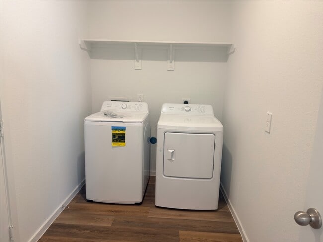 Building Photo - 1214 Sandy Shore Ln