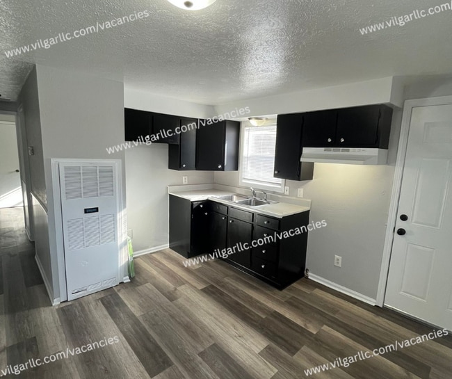 Photo - 11-11 McKinley Ave