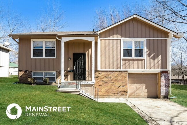 Building Photo - 11923 Manchester Ave