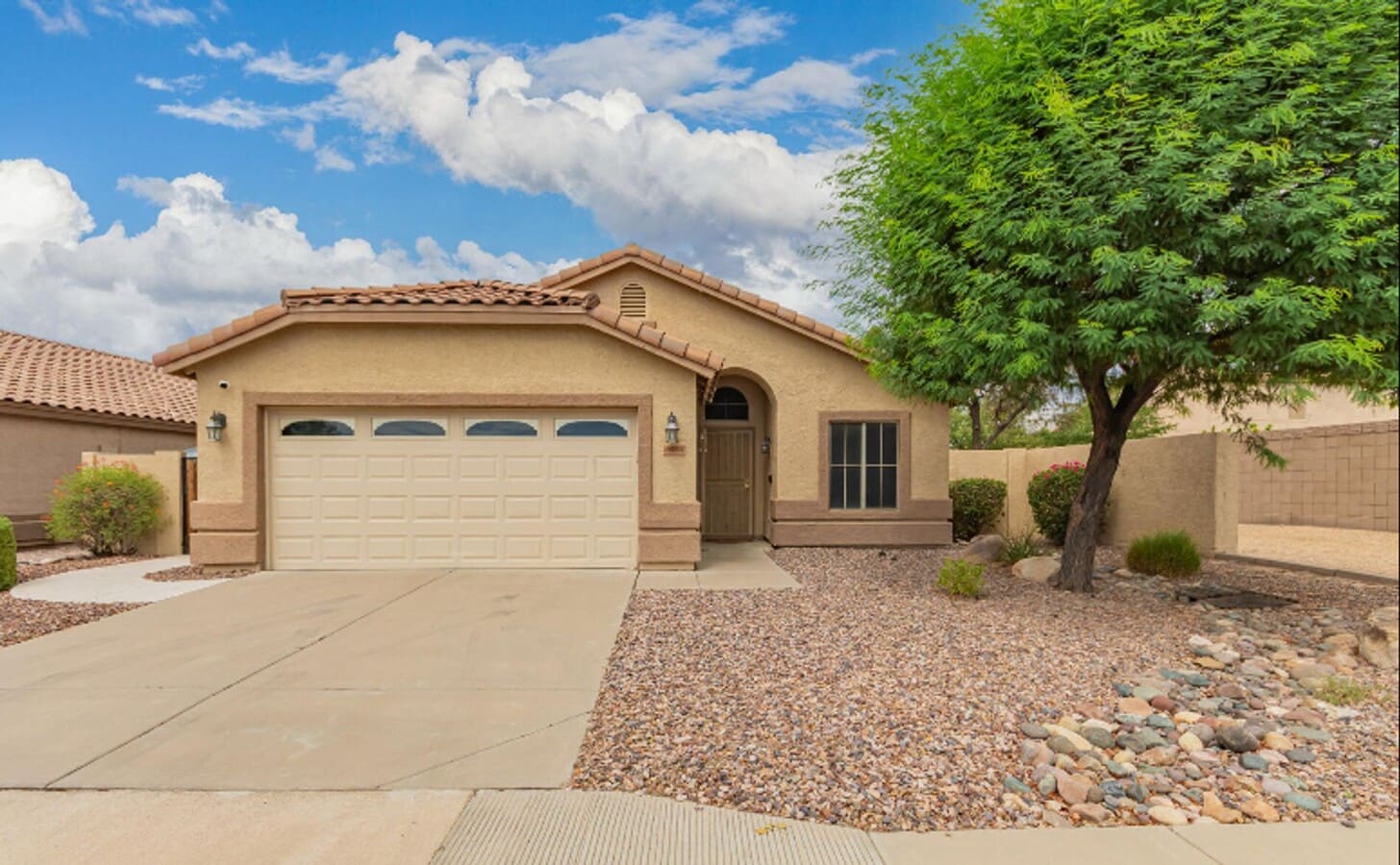 Charming Peoria Home - Charming Peoria Home