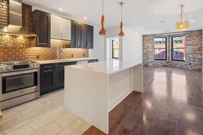 Photo - 227 4th St Unit 302