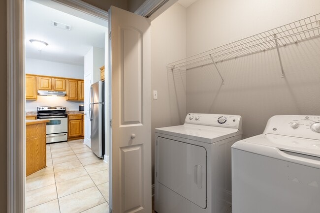 Oceanaire Apartments