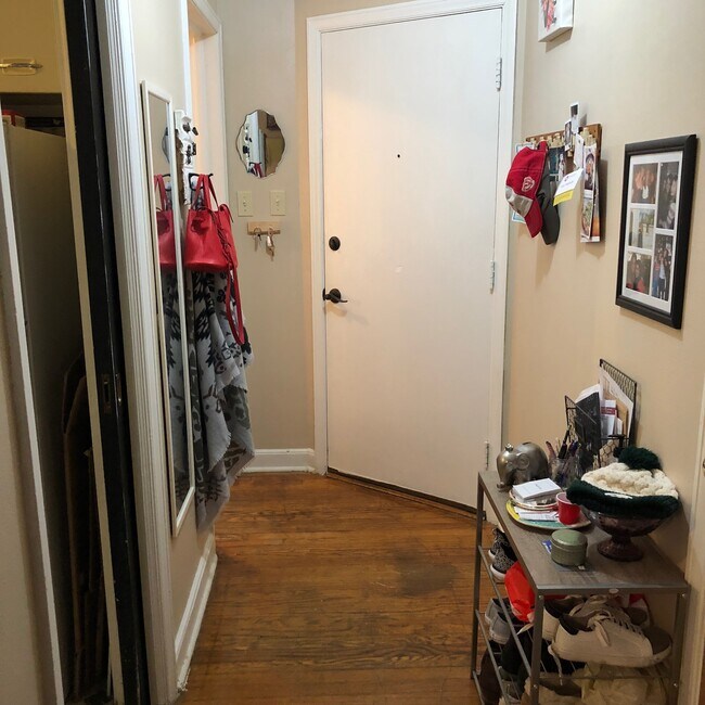 Photo - 2204 E Locust St Unidad 2104