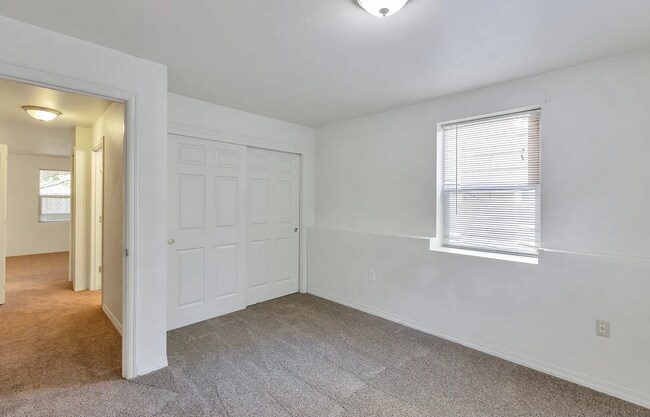 Photo - 9257 SE Clinton St Unidad 401