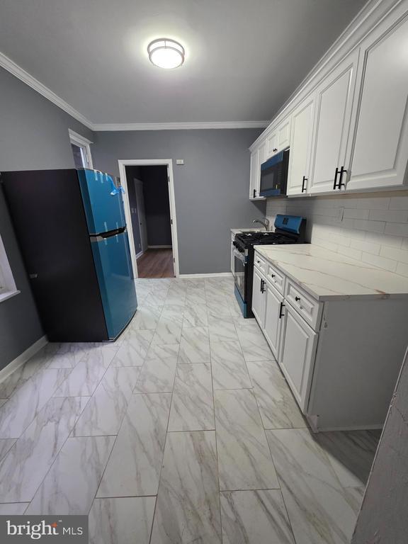 Photo - 521 Birch St