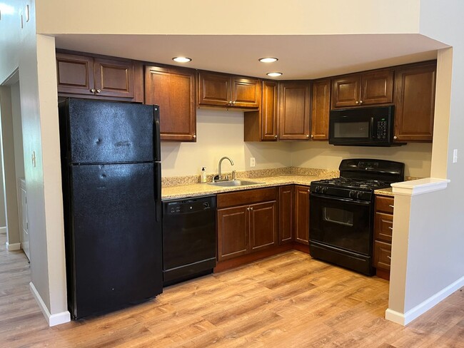 Photo - 2 Bedroom/1 Bath in Soulard - Washer+Dryer in Unit! Unidad 2405 1FL