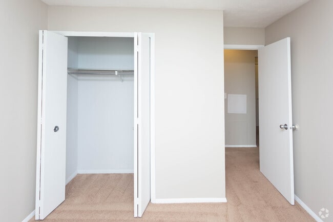 3BR, 2BA - 1,120 SF