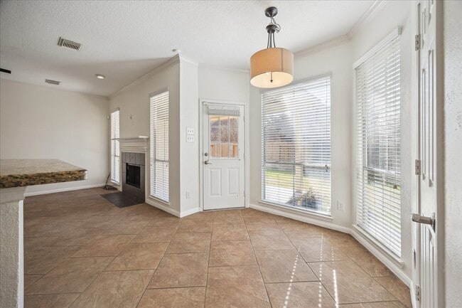 Building Photo - 12831 Dove Point Ln