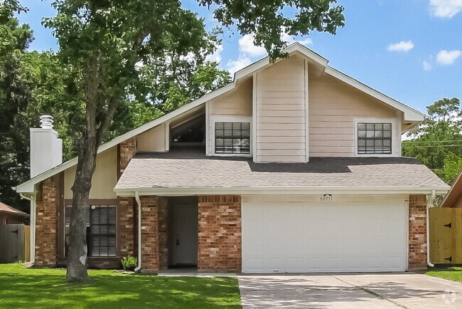 Building Photo - 18711 Droitwich Dr Rental