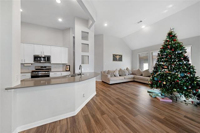 Photo - 16521 Garden Dr