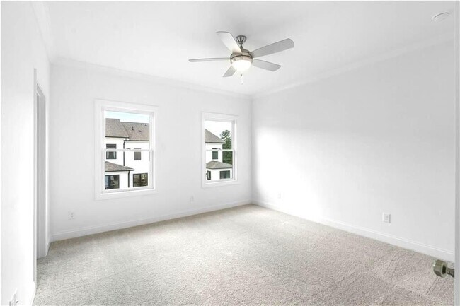 Photo - 4231 Millcroft Pl