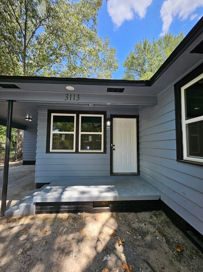 Building Photo - 3113 Tulip St Rental