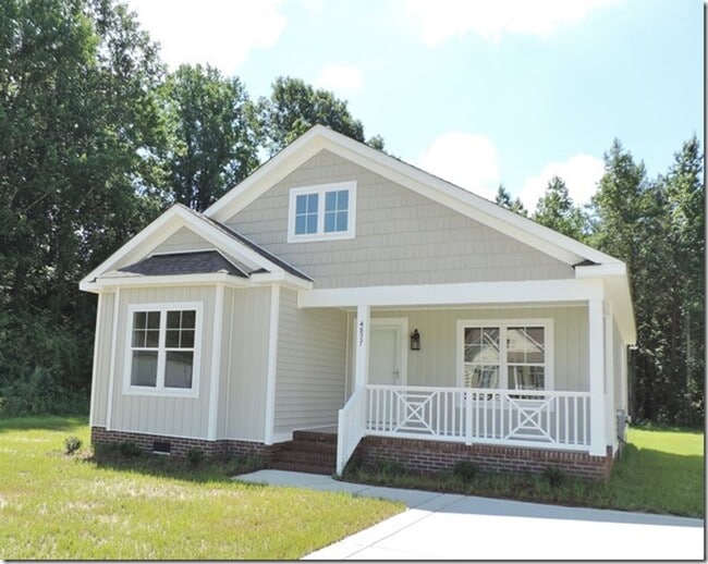 Building Photo - 4827 Jamestown Dr NW