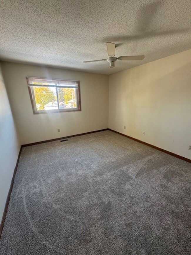 Photo - 2007 Hillside Ave