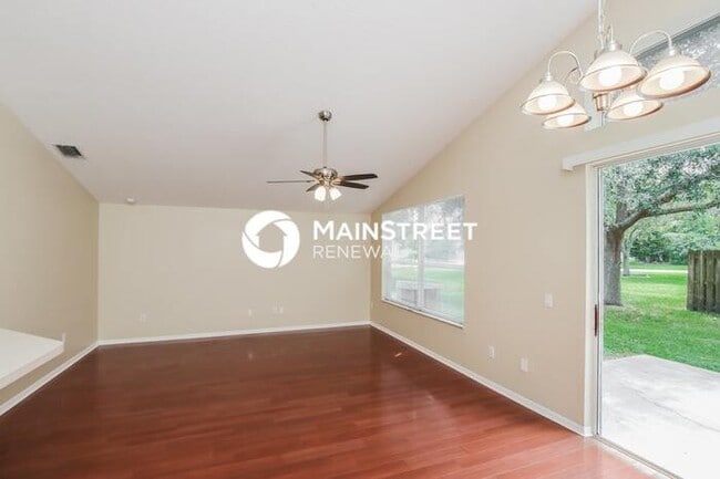 Photo - 3 Bedroom Pet-Friendly Home in MELBOURNE, FL with Main Street Renewal