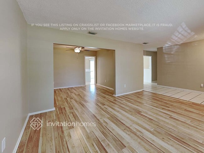 Photo - 7001 NW 11th Pl