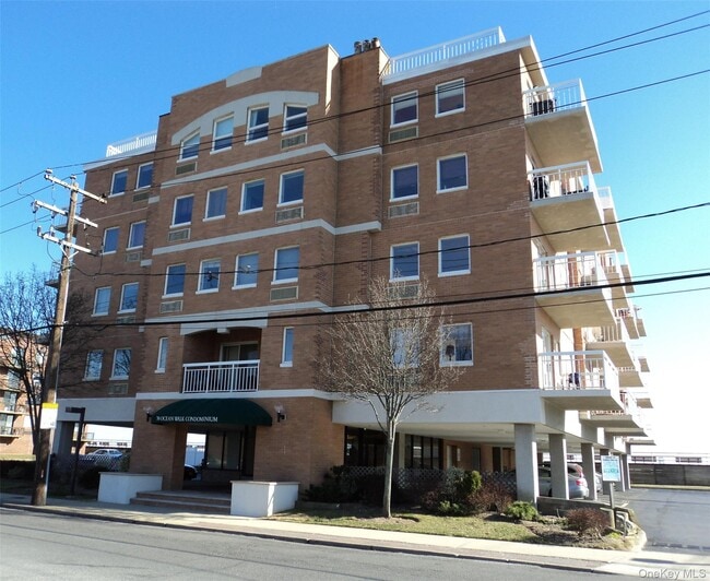 Building Photo - 780 W Broadway Unit 3G Rental