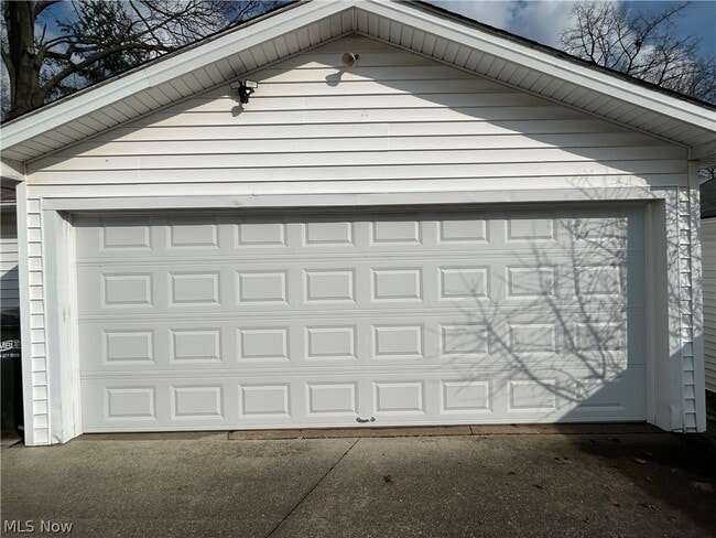 Photo - 84 Thames Ave