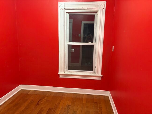 Building Photo - 93 Garside St Unit 2