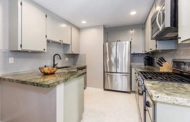 Photo - 4671 Apple Tree Cmn