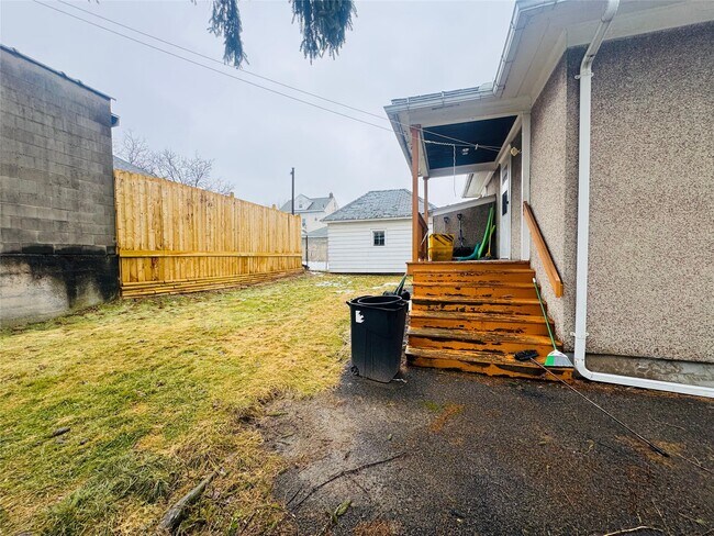 Photo - 121 N McKinley Ave