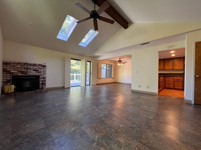 Photo - Quiet Home In Serene Green Belt In The Hea...