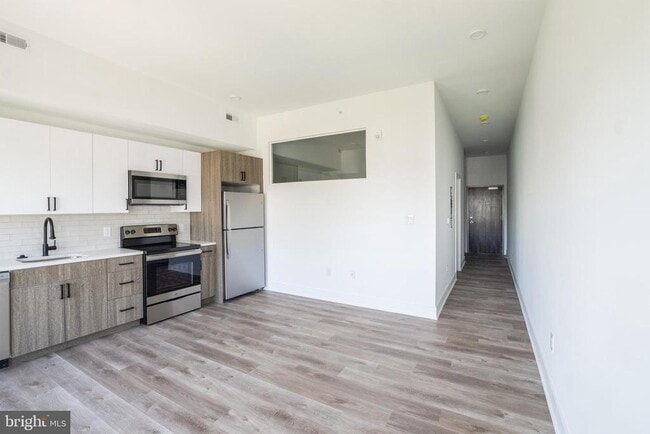 Building Photo - 1420 Point Breeze Ave Unit 305 Rental