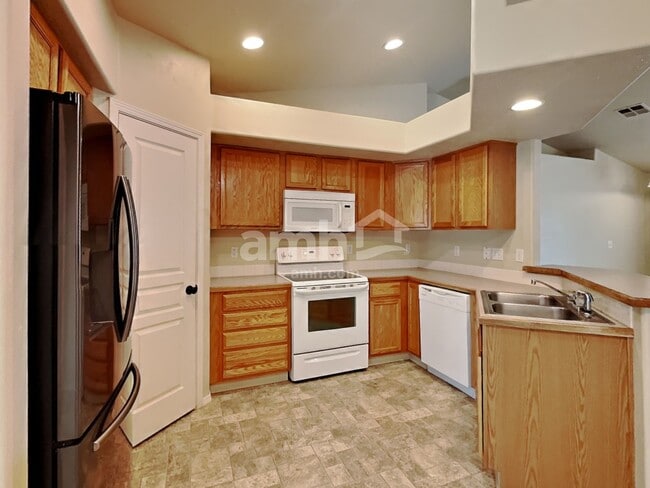 Photo - 3720 Bismark Ave