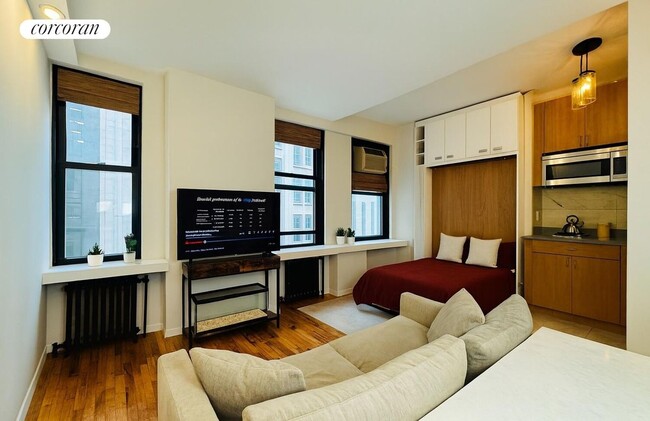 Photo - 4 Lexington Ave