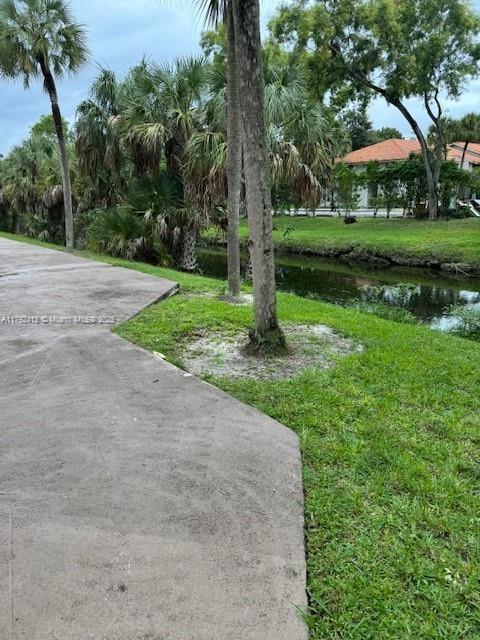 Photo - 3100 Riverside Dr Unit 305
