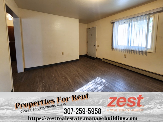 Photo - 239 E K St