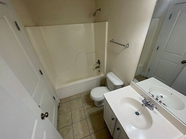 Photo - THE RETREAT NORTH! PRE-LEASING FOR AUGUST 2026!