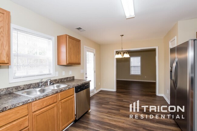 Photo - 403 Parkstone Ct