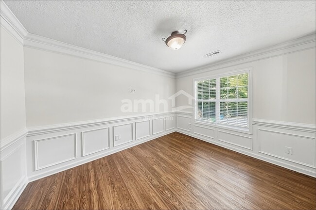 Photo - 8111 Kingston Dr
