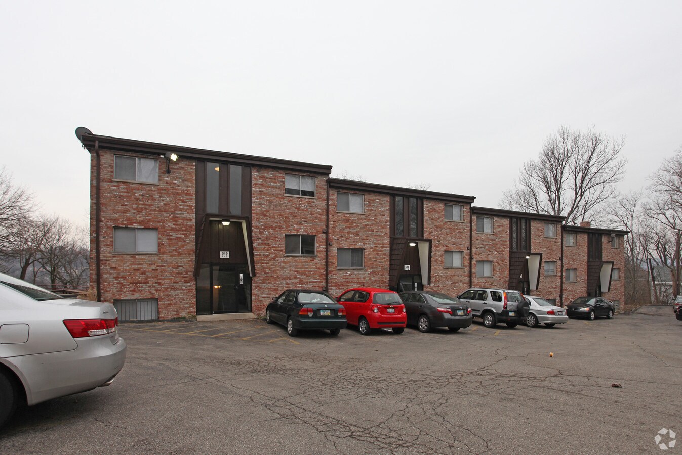 Photo - 519 Riddle Rd Apartments