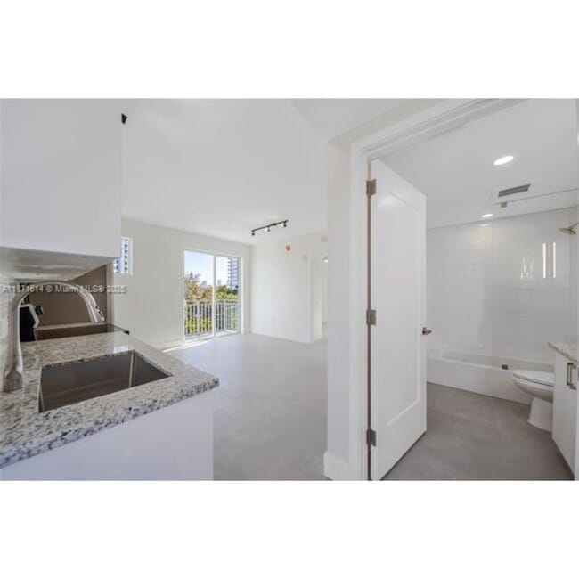 Photo - 1536 NW 15th Ave