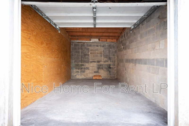 Photo - 2001 Genesee St