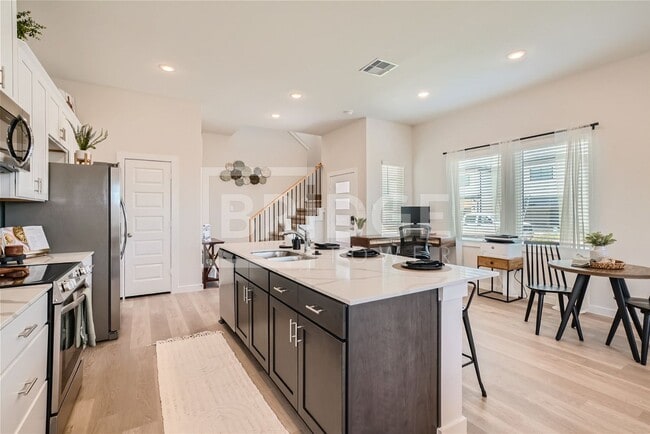 Photo - 6415 Pine Heights Drive